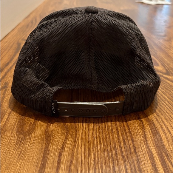 Rvca SnapBack - Picture 2 of 2